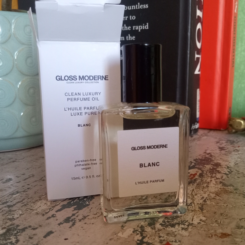 Gloss Moderne Blanc Perfume Oil